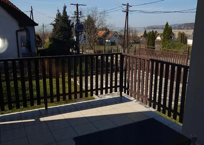 לינה וארוחת בוקר Berkes Vendeghaz 3*